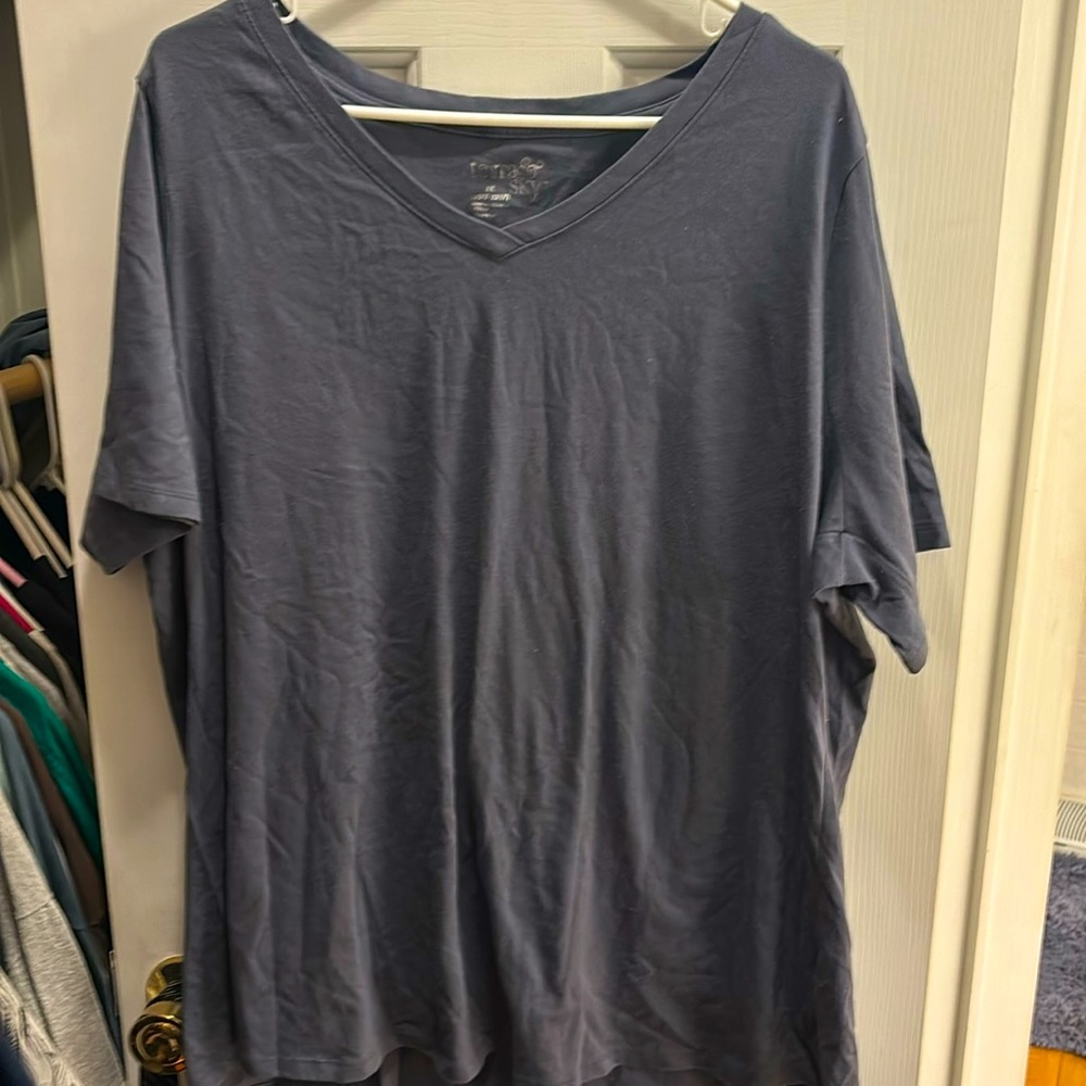 Gray v neck women’s tshirt